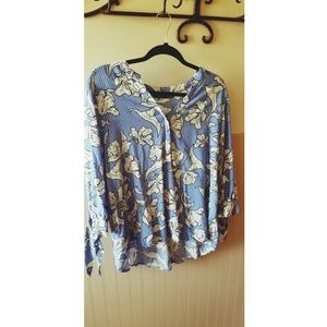 Apt. 9 Floral Top